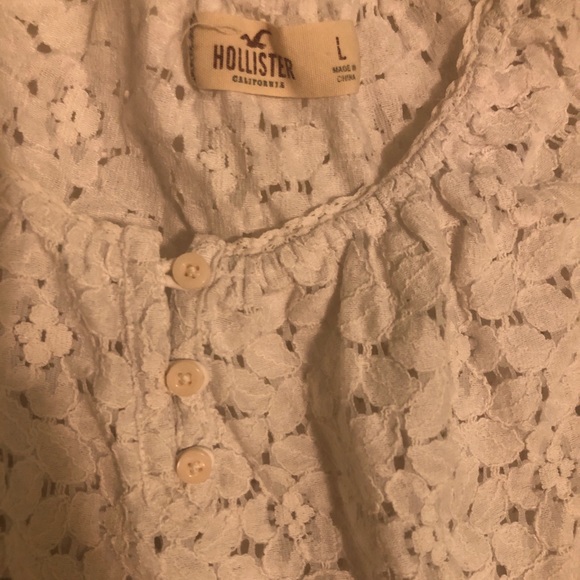 Hollister White Knit Floral Pattern Puff Sleeves Elastic Hem Slight Cropped Top - Picture 2 of 4